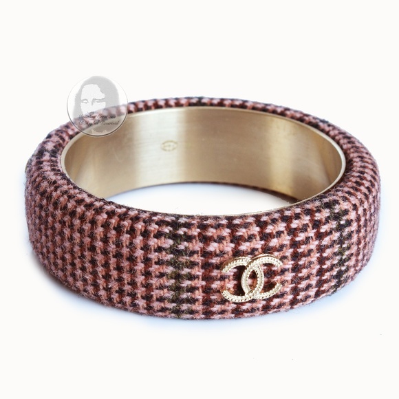 Chanel Bracelet Bangle 13A Pink Multicolor Tweed Knit with Gold CC Logo in Box - Picture 6 of 14